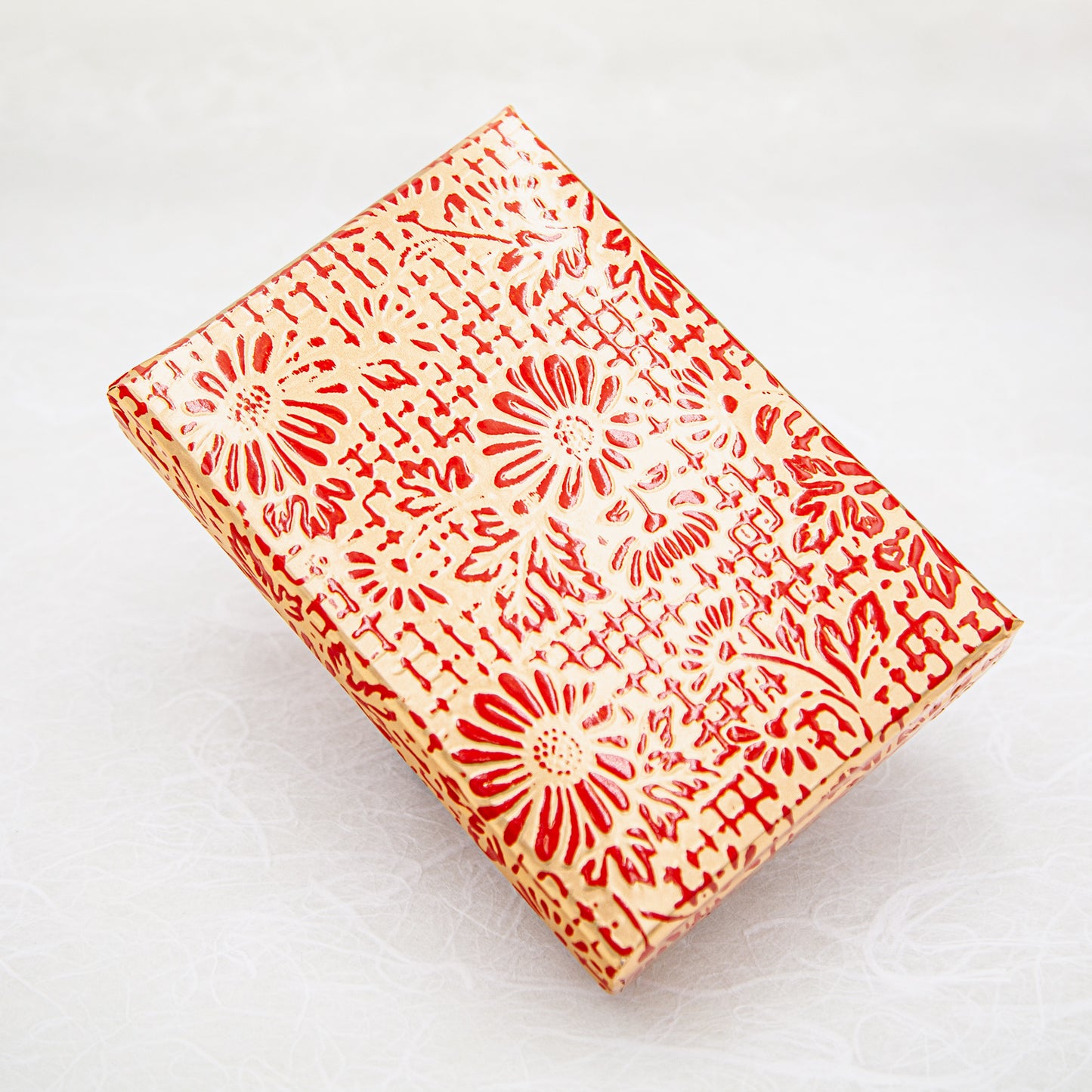 文箱　赤金（花文様）